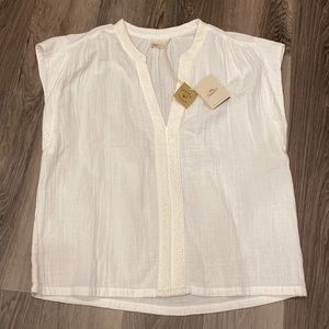 Faherty Lucia Top. White. Size medium.